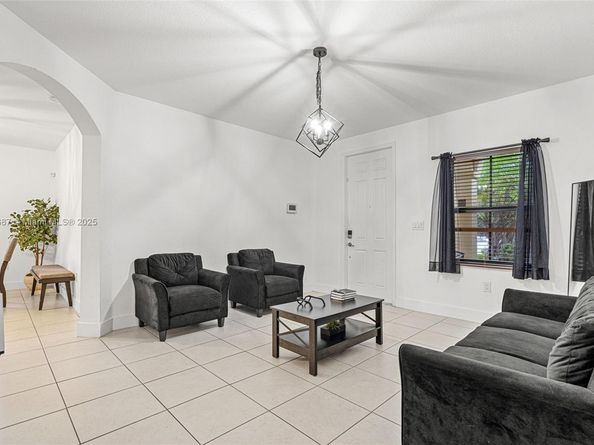 149 SE 36th Pl, Homestead FL 33033