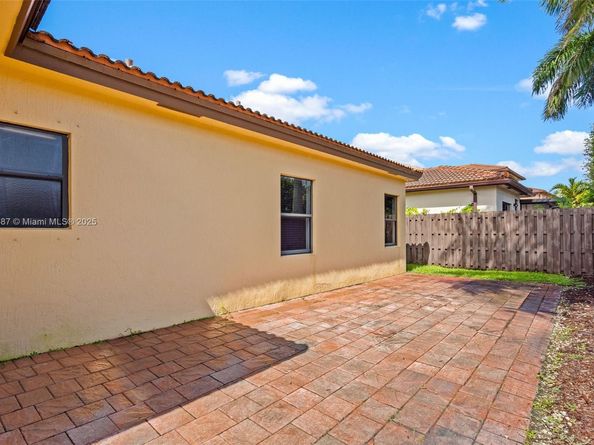 149 SE 36th Pl, Homestead FL 33033