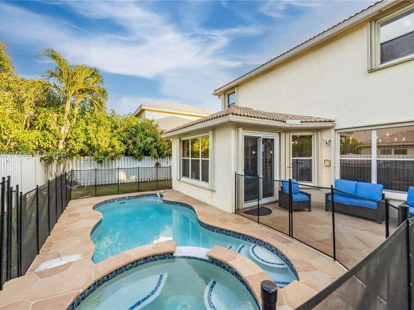 16341 SW 29th St, Miramar FL 33027