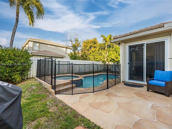 16341 SW 29th St, Miramar FL 33027