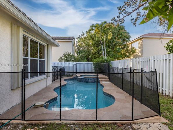 16341 SW 29th St, Miramar FL 33027