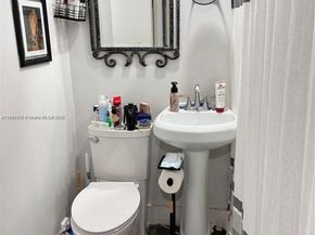 Undisclosed Address #A11901159, Miami FL 33157