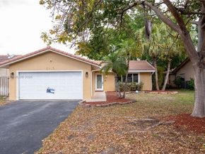 8915 NW 26th Ct, Coral Springs FL 33065