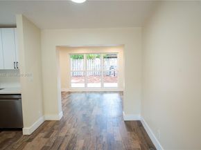 8915 NW 26th Ct, Coral Springs FL 33065