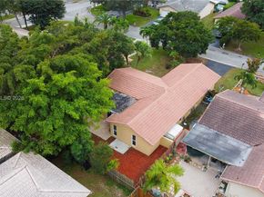 8915 NW 26th Ct, Coral Springs FL 33065