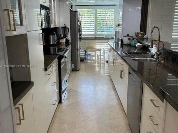 20941 NE 37th Ct, Aventura FL 33180