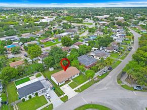 14420 Graves Dr, Miami FL 33176