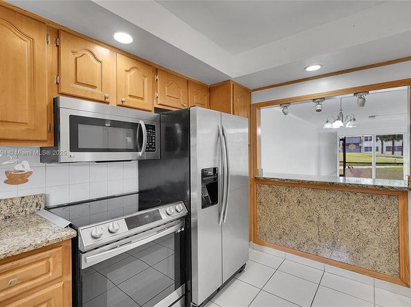 8940 S Hollybrook Blvd 109, Pembroke Pines FL 33025