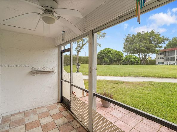 8940 S Hollybrook Blvd 109, Pembroke Pines FL 33025