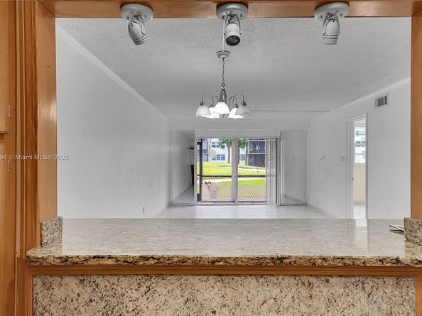 8940 S Hollybrook Blvd 109, Pembroke Pines FL 33025