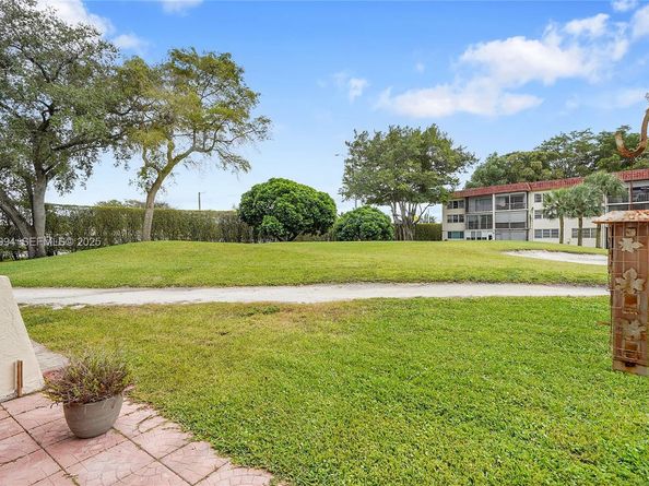 8940 S Hollybrook Blvd 109, Pembroke Pines FL 33025