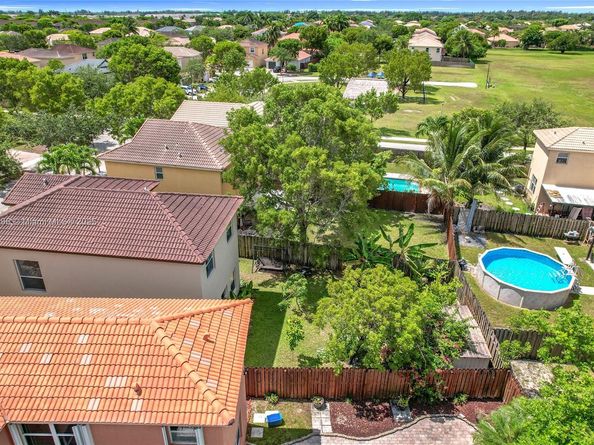 1568 SE 20th Ter, Homestead FL 33035