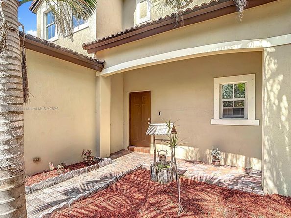 1568 SE 20th Ter, Homestead FL 33035