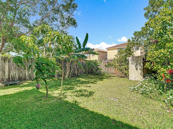 1568 SE 20th Ter, Homestead FL 33035