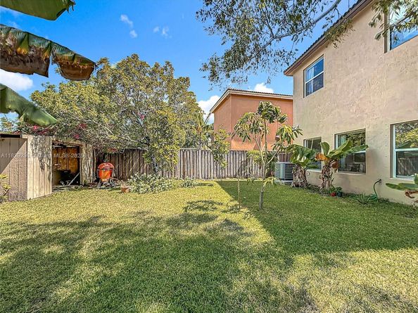 1568 SE 20th Ter, Homestead FL 33035