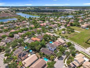 1568 SE 20th Ter, Homestead FL 33035