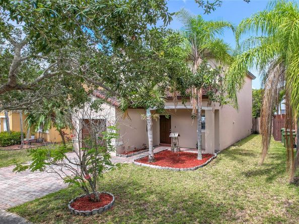 1568 SE 20th Ter, Homestead FL 33035