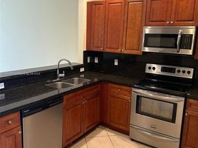 3593 NW 13th St 3593, Lauderhill FL 33311