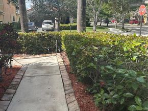 948 NW Phoenix Way, Weston FL 33327