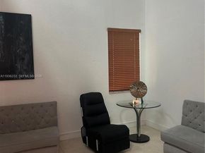 948 NW Phoenix Way, Weston FL 33327