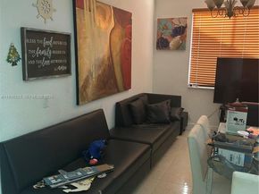 948 NW Phoenix Way, Weston FL 33327