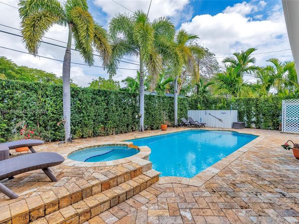4371 SW 13th Ter, Miami FL 33134