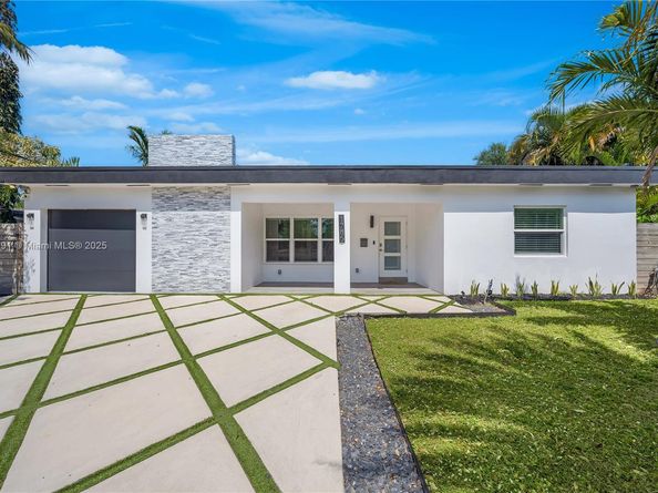 1785 NE 15th St, Fort Lauderdale FL 33304