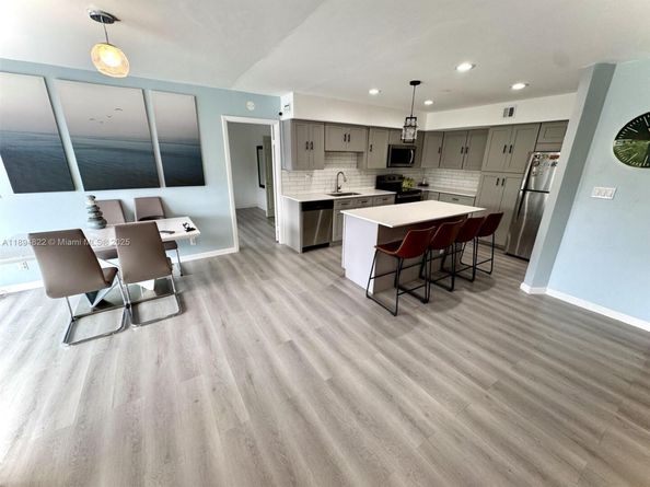 400 Diplomat Pkwy 410, Hallandale Beach FL 33009