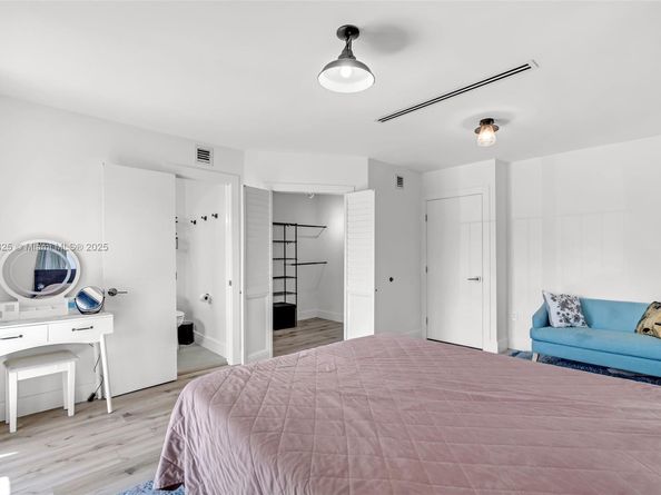 8773 SW 36th St, Miami FL 33165