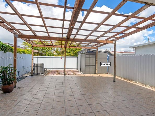 8773 SW 36th St, Miami FL 33165