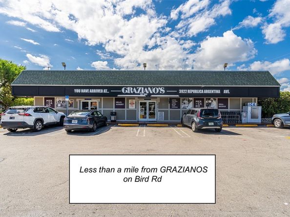 8773 SW 36th St, Miami FL 33165