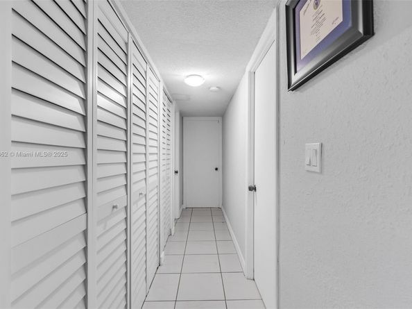 8501 NW 8th St 105, Miami FL 33126