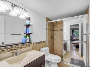 8501 NW 8th St 105, Miami FL 33126