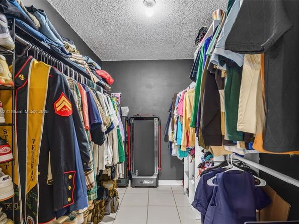 8501 NW 8th St 105, Miami FL 33126