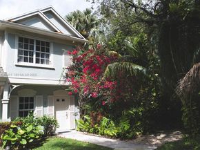 201 Mallory Ct, Weston FL 33326