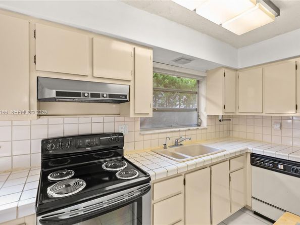 612 Minorca Ave, Coral Gables FL 33134