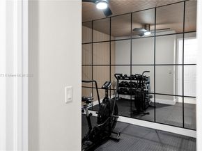 3907 NE 170th St 3907, North Miami Beach FL 33160