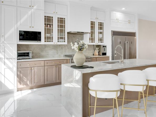 3907 NE 170th St 3907, North Miami Beach FL 33160