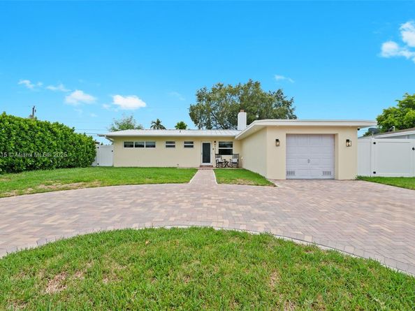 9620 Jamaica Dr, Cutler Bay FL 33189