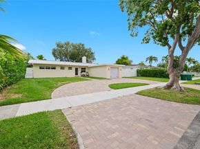 9620 Jamaica Dr, Cutler Bay FL 33189