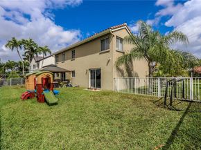 19386 NW 13th St, Pembroke Pines FL 33029
