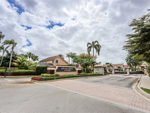 19386 NW 13th St, Pembroke Pines FL 33029