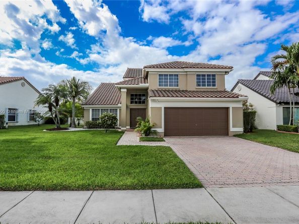 19386 NW 13th St, Pembroke Pines FL 33029