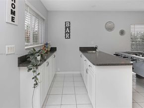 19386 NW 13th St, Pembroke Pines FL 33029