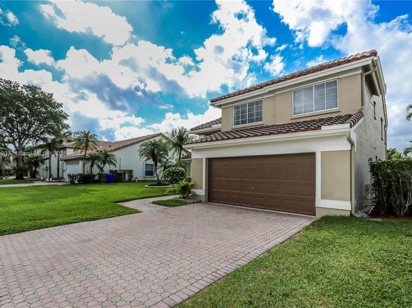 19386 NW 13th St, Pembroke Pines FL 33029