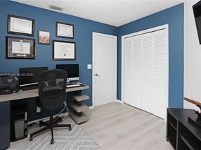 19386 NW 13th St, Pembroke Pines FL 33029