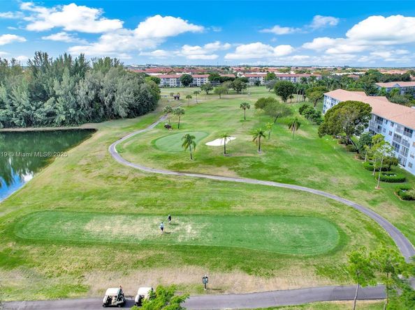 12650 SW 6th St 101K, Pembroke Pines FL 33027