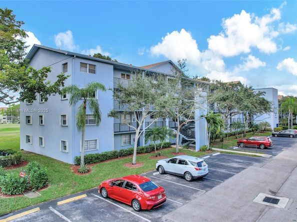 12650 SW 6th St 101K, Pembroke Pines FL 33027