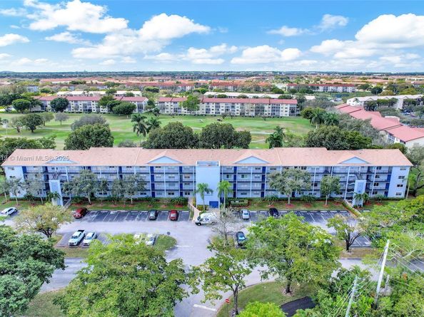 12650 SW 6th St 101K, Pembroke Pines FL 33027