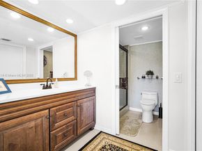 12650 SW 6th St 101K, Pembroke Pines FL 33027